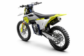 128789_FC 350 2024